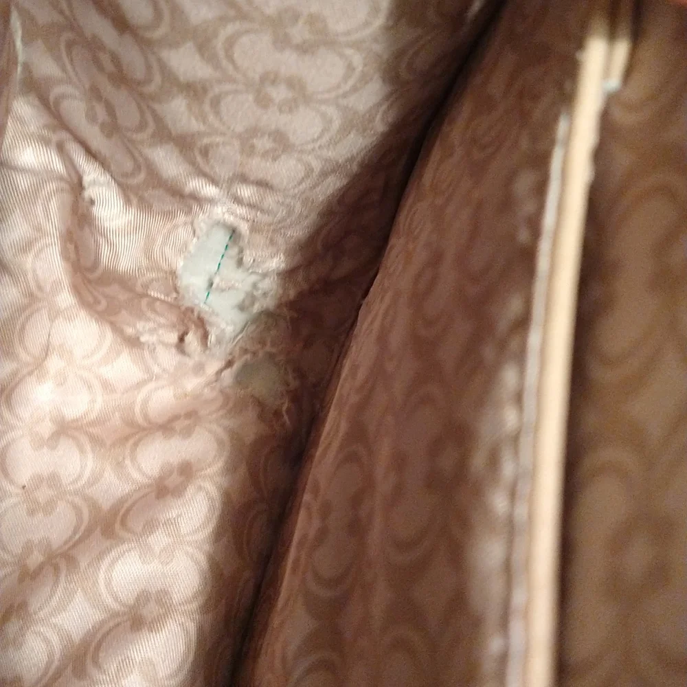 Aqua and black crossbody bag - Picture 11 of 11